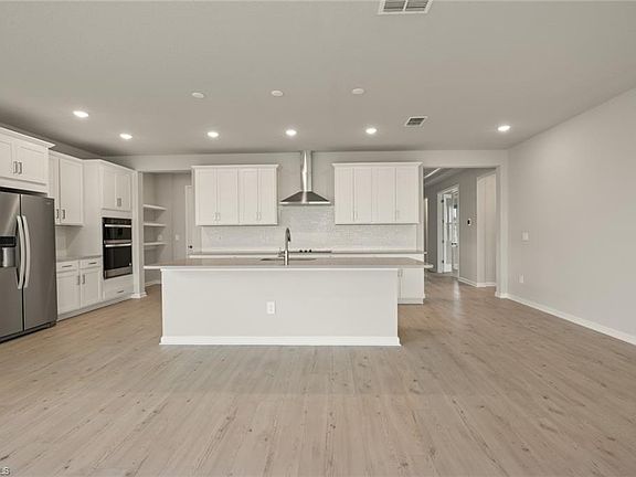 3rd image of 1845 Summerlit AVE
