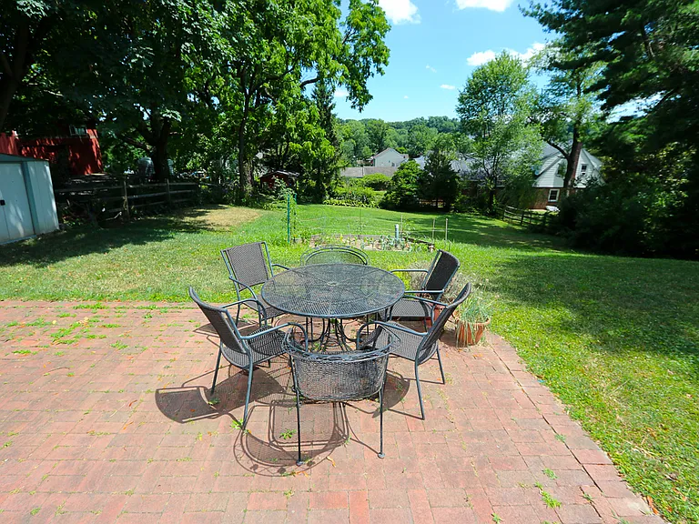 Patio ready for backyard bbq's!
