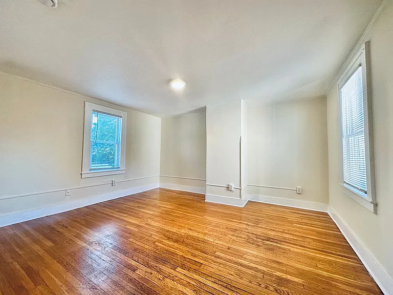179 Bradley St — Photo 10