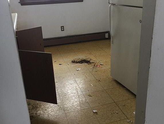 3rd image of 1645 Hiram Ave