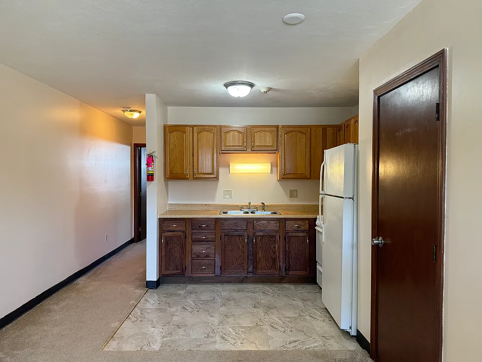 71 Woonasquatucket Ave #3