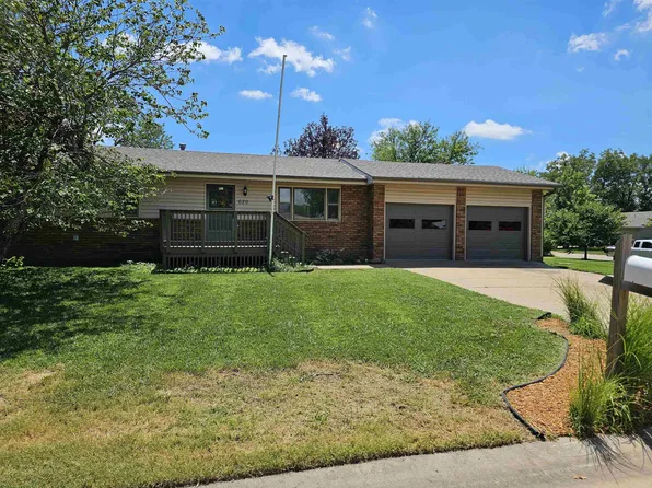 620 Scott Ave, Salina, KS 67401