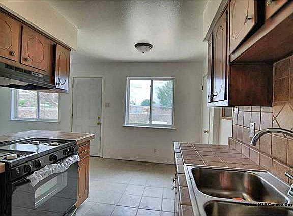 5th image of 2420 Penwood Dr