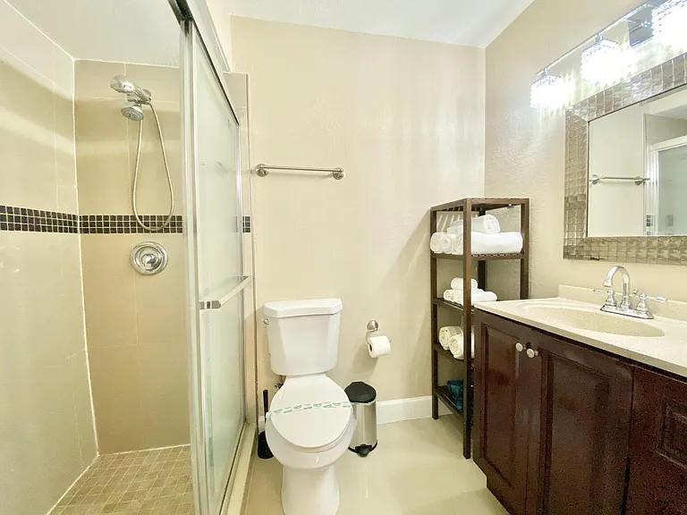 11520 Westwood Blvd #512 — Photo 11