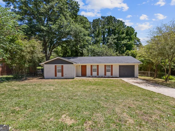 74 Green Valley Dr, Riverdale, GA 30274