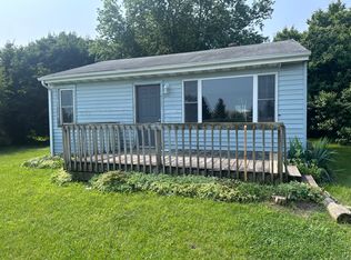 817 Story Book Ln, Machesney Park, IL 61115