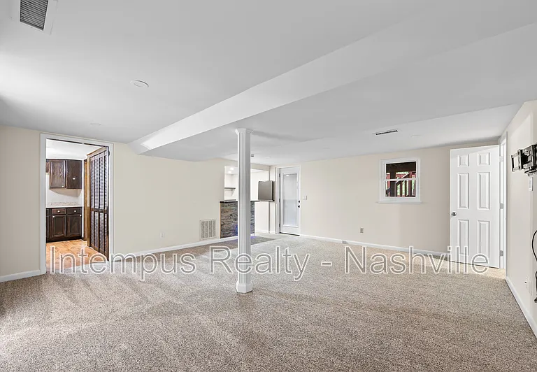 7020 Bonnamere Dr — Photo 14