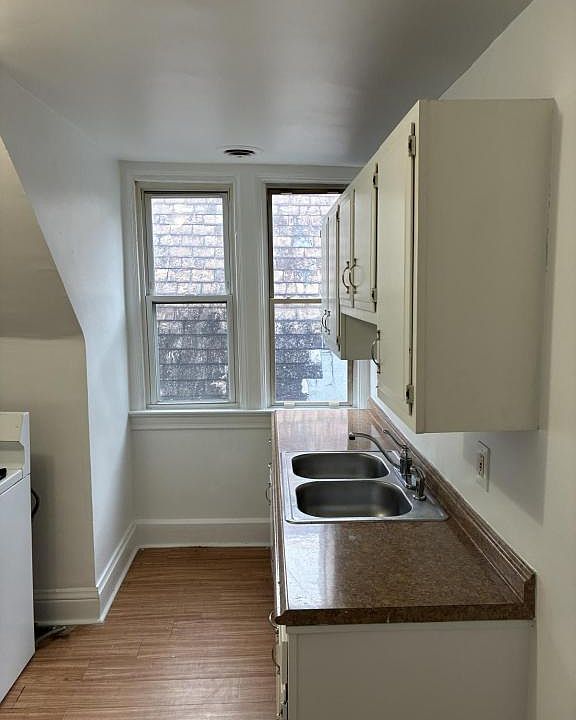 1st image of 129 McGinnis Ave #3