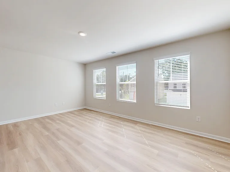 Belmeade Grove — Photo 32