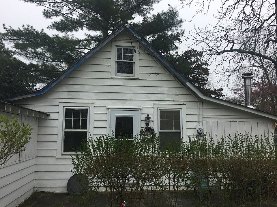 1st image of 3067 N College Ave