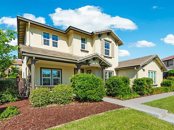 5th image of 4012 Jade Crest Hill Way