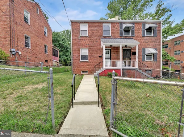 423 Chaplin St SE, Washington, DC 20019
