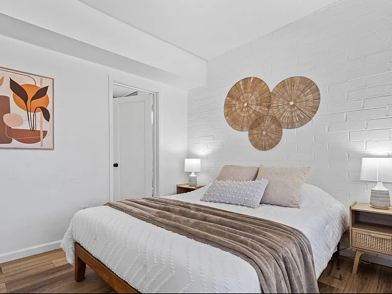 1627 N Bryant Ave #D — Photo 17