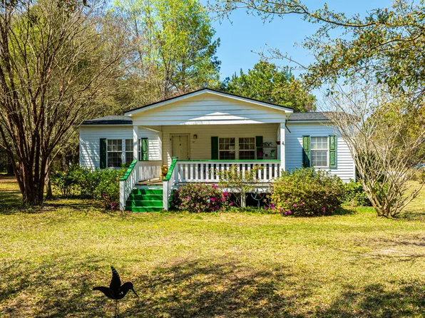 37 Greenfield Ln, Walterboro, SC 29488