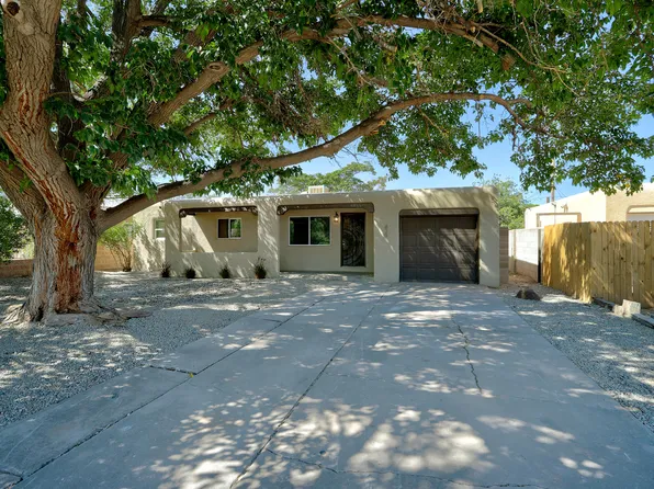 829 Indiana St SE, Albuquerque, NM 87108