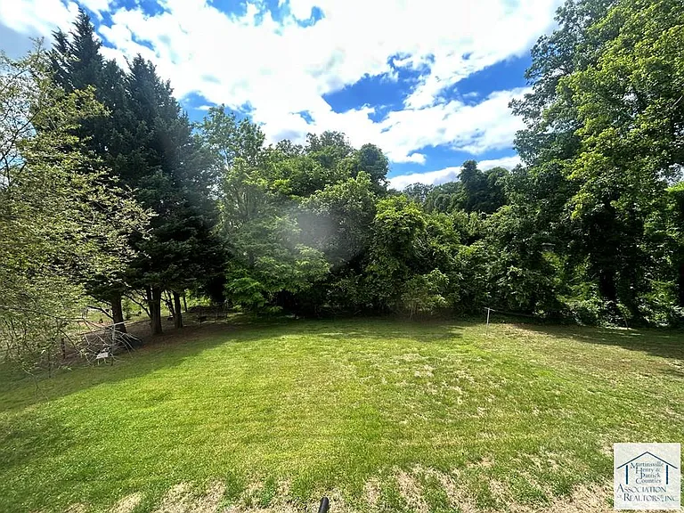 1118 Oakgrove Ave — Photo 14