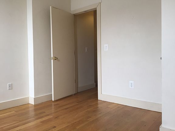 2nd image of 921 Broadway APT 3R