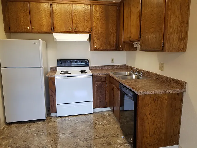 Orange Grove Apartments — Photo 6