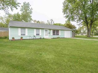821 Buckingham Dr, Fort Wayne, IN