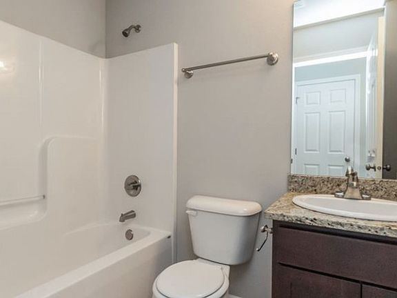 3rd image of 1084 Jasper Dr #1027