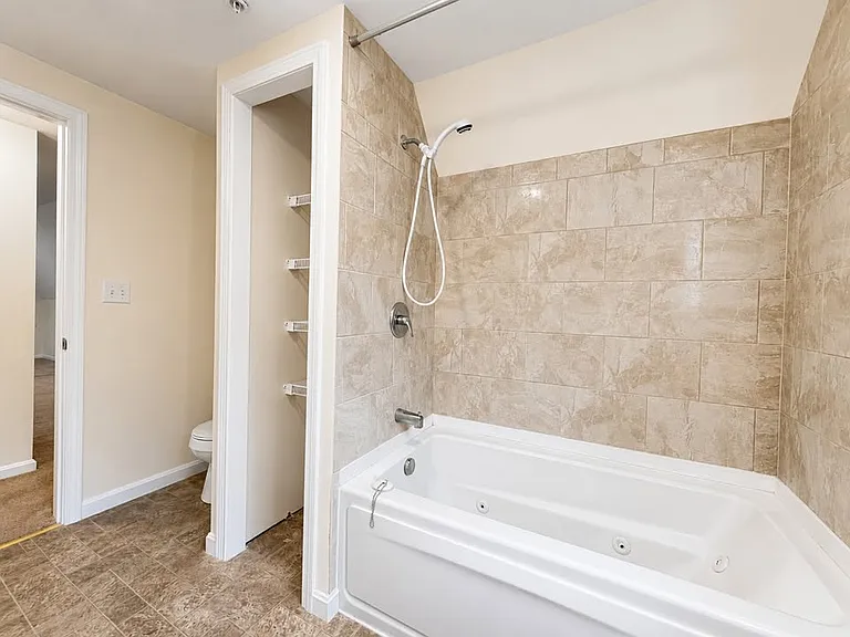 8 Pebble Ln — Photo 16