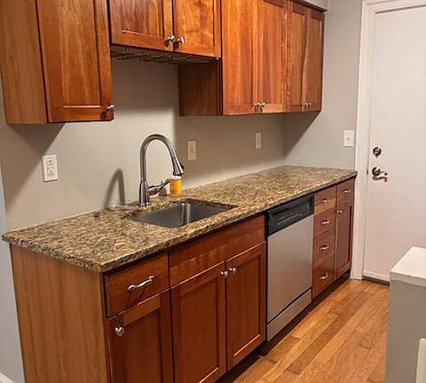 5th image of 2501 Christian St APT 106
