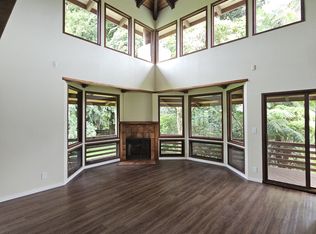 1100 Ainalako Rd, Hilo, HI 96720