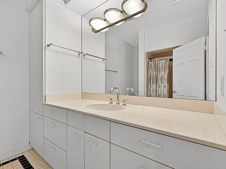 3027 Bissonnet St — Photo 34