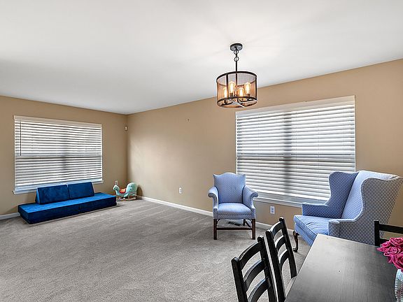 4th image of 8717 Barrington Dr