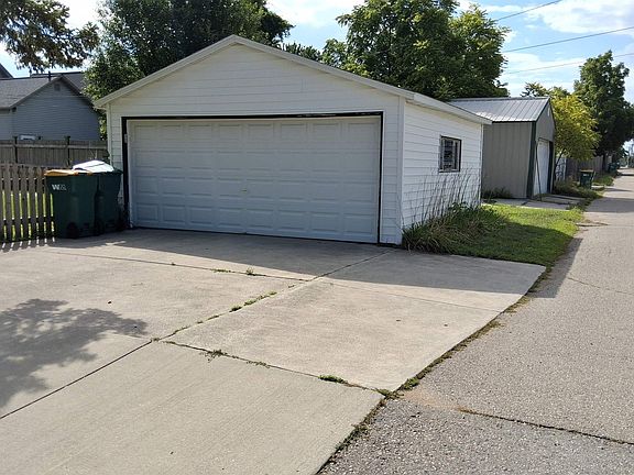 2nd image of 602 Carney Blvd