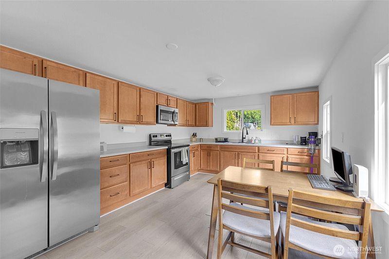 5th image of 3333 228th Street SE #119