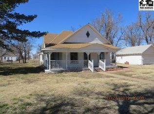 209 N Main St, Pratt, KS 67124