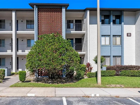 11 Escondido Cir Unit 110, Altamonte Springs, FL 32701