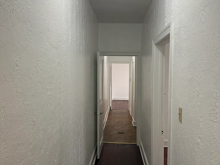313 S 15th St #1 — Photo 9