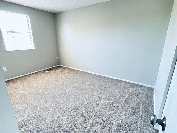 5th image of 205 Kendall Ln