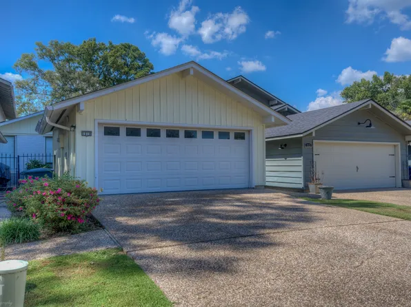 1810 Willow Point Dr, Shreveport, LA 71119
