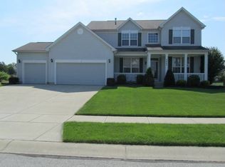 5443 Wakefield Dr N, Greenwood, IN 46142