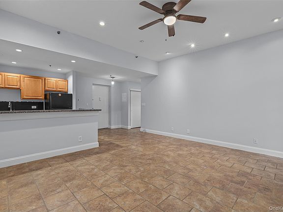 4th image of 1403 Villa At The Woods #1403