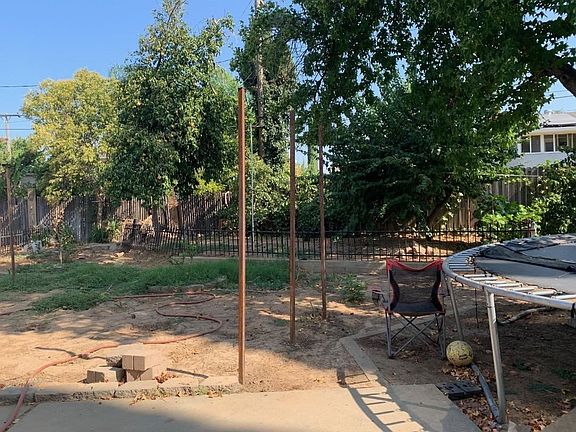 4th image of 6925 Barnum Ct