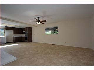 4th image of 1686 Peony Ln