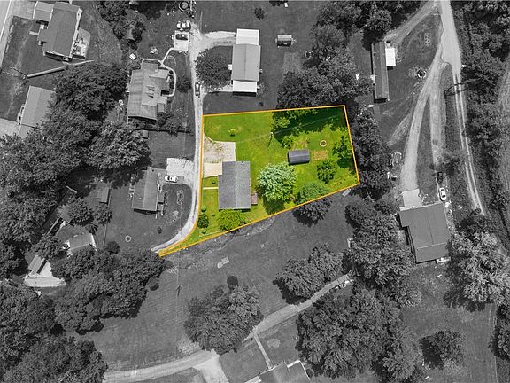 2nd image of 82 McCoy Ln