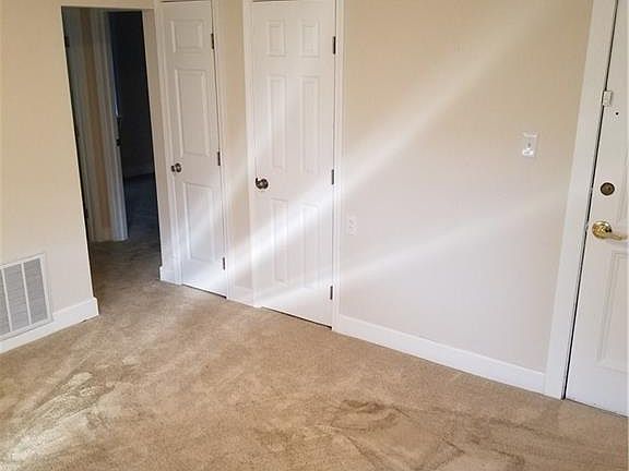 5th image of 210 Kenna Dr