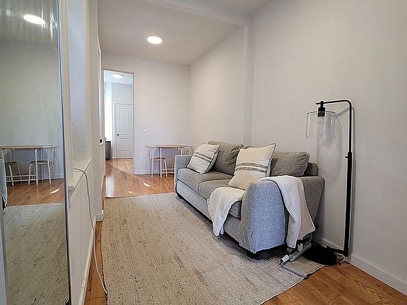 3rd image of 312 E 9th St APT 16
