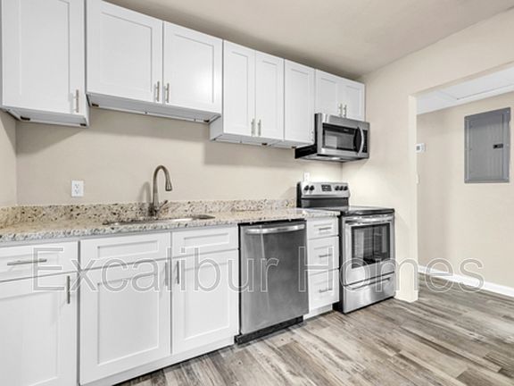 5th image of 6232 Holly Bay Dr