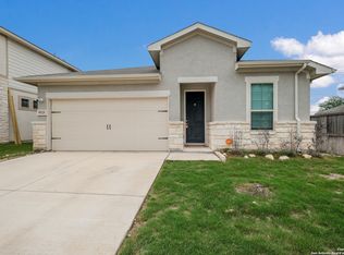 9525 Dak Ave, San Antonio, TX 78254
