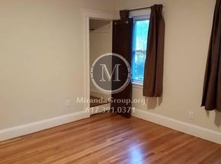 32 Aberdeen Ct, Cambridge, MA 02138