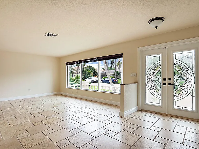 5110 NE 30th Ave — Photo 7