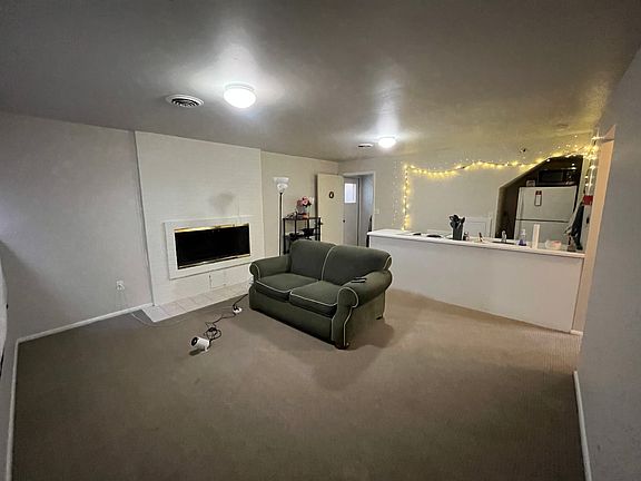 5th image of 921 S Nerual Cir