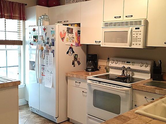 2nd image of 4910 SW 31st Ter