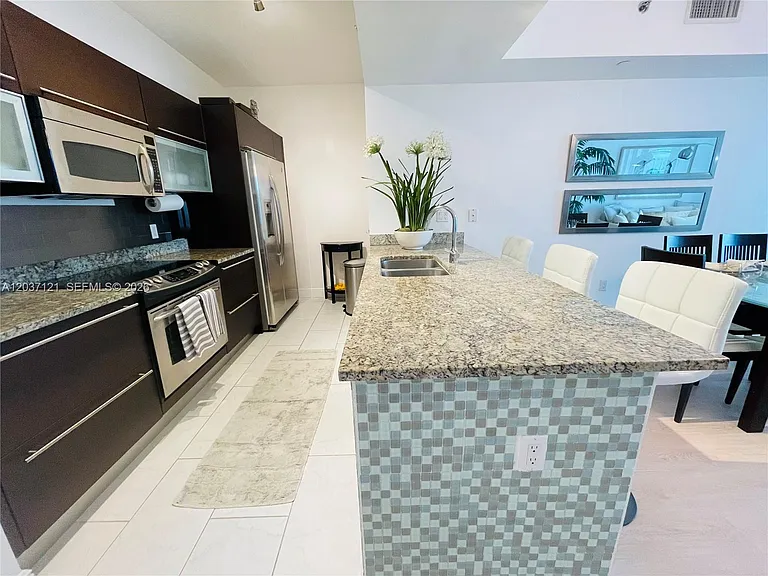 950 Brickell Bay Dr #2601 — Photo 1